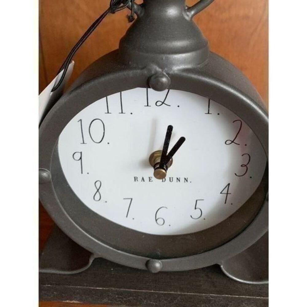 Rae Dunn Round Clock Battery Operated.
